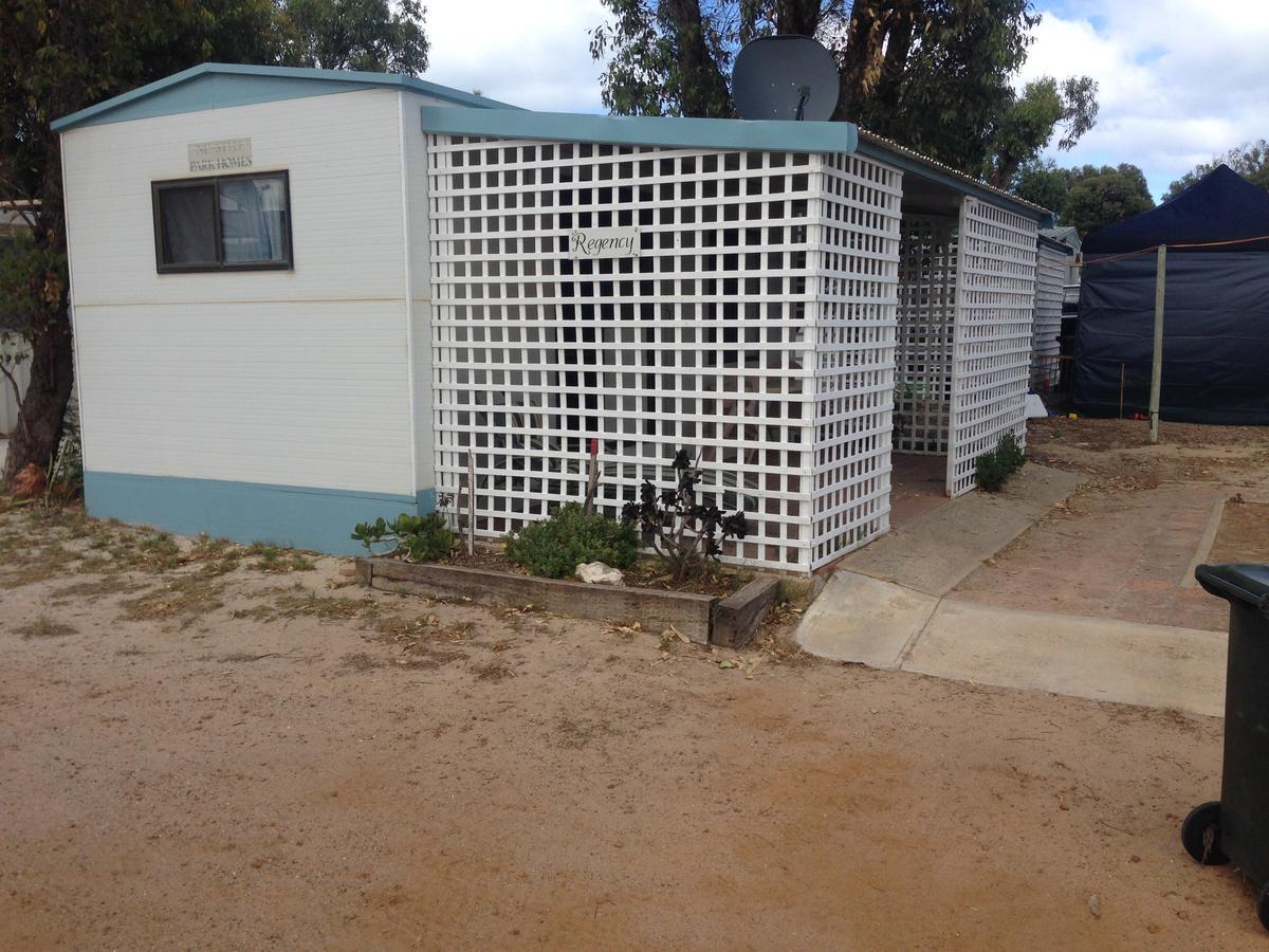 Green Head Caravan Park Villa Luaran gambar